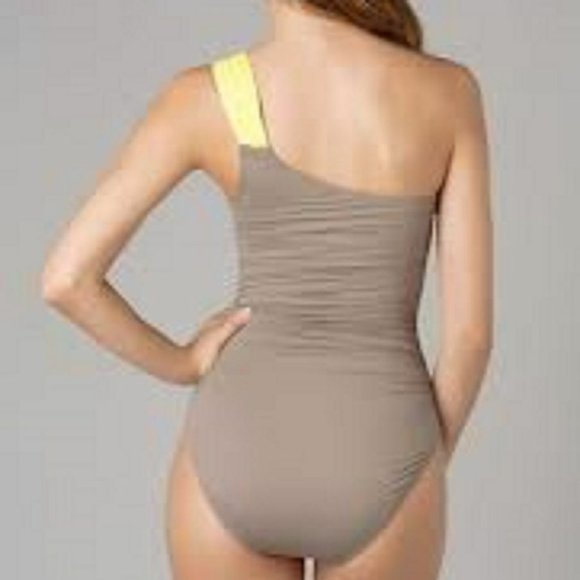 NWT Vince Camuto One Piece Swimsuit One shoulder Ruched Brown Sun - Picture 2 of 7